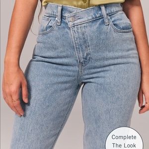 NWT Abercrombie Curve Love jeans